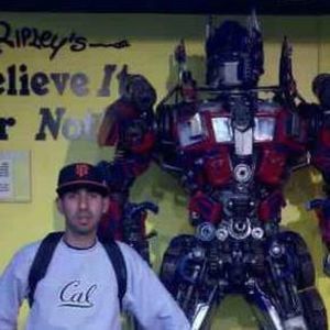 Meet your Posher, Eduardo